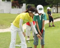 地元の小学生を対象に“Par3コンテスト”と“ゴルフ体験会”を開催