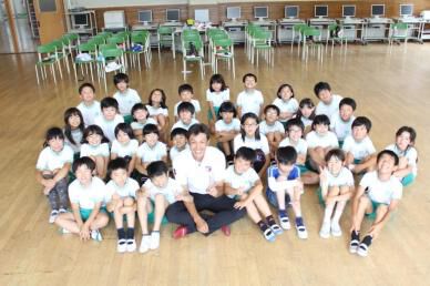 お楽しみの給食の後は河井先生からのメッセージ