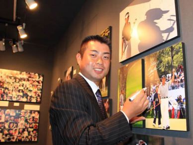 感動シーンを切り取った名作の数々・・・日本ゴルフ写真家協会が写真展を開催中