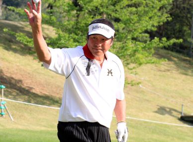 ジャンボ尾崎が史上初のエージシュートを達成！！ - 日本ゴルフツアー機構 - The Official Site of JAPAN GOLF TOUR