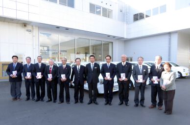 そして福島、宮城へ。ジャパンゴルフツアー選手会が福祉車両を30台寄贈