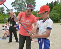 山元町立坂元小学校・中浜小学校が合同でスナッグゴルフ実技講習会を実施(7月13日)