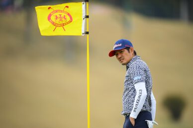 Akio Sadakata stays in top group, and onto the weekend