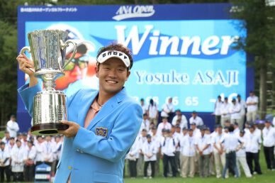 Yosuke Asaji flew away with a victory by winning the first ever 5-way playoff at ANA Open