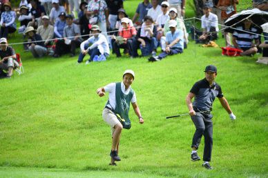 Ho-Sung Choi makes a new tournament record 62 to jump up as co-leader on Day 2