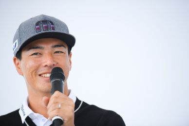 Ryo Ishikawa keeps his top position on the leaderboard after Round 2