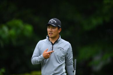 330 yards "longest drive of the day" by amateur Riki Kawamoto finishing 1 shot behind the leaders