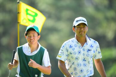 Loses on 4 extra hole playoff but Tomohiro Ishizaka showed sportsmanship spirit