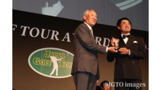 新人賞ほか4冠。金谷拓実が今年いちばん笑った日