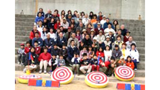ツアープレーヤーの高橋勝成が、兵庫県・西宮市立苦楽園小学校へスナッグゴルフのコーチングセットを寄贈！！