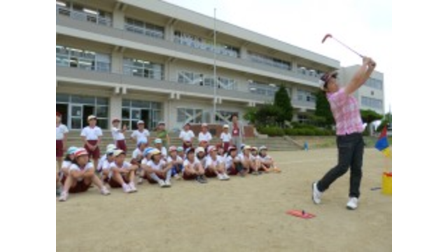 山元町立山下小学校でスナッグゴルフ実技講習会を開催（7月18日）