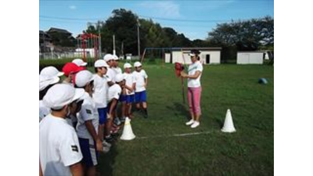 津市立戸木(へき)小学校でスナッグゴルフ実技講習会を実施(9月10日)