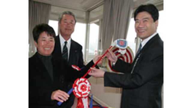 ＪＧＴＯ理事長・島田幸作が、地元・宝塚にスナッグゴルフのコーチングセットを寄贈（3月28日）