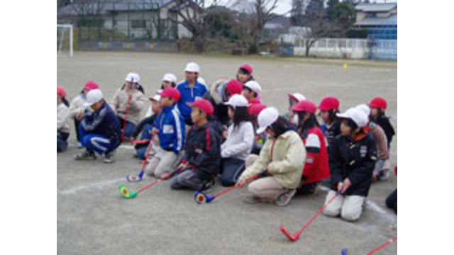 那珂市立戸多小学校でスナッグゴルフ実技講習会を開催（3月3日）