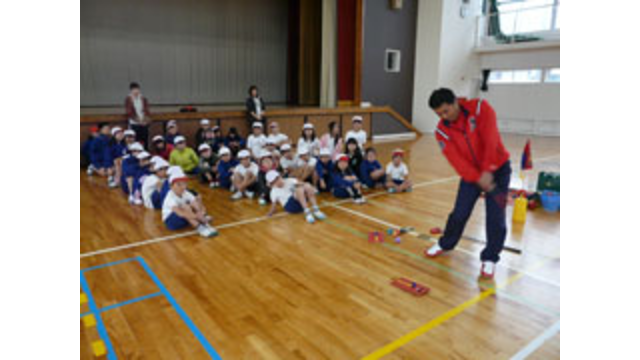 桑名市立城南小学校でスナッグゴルフ実技講習を実施(12月2日)
