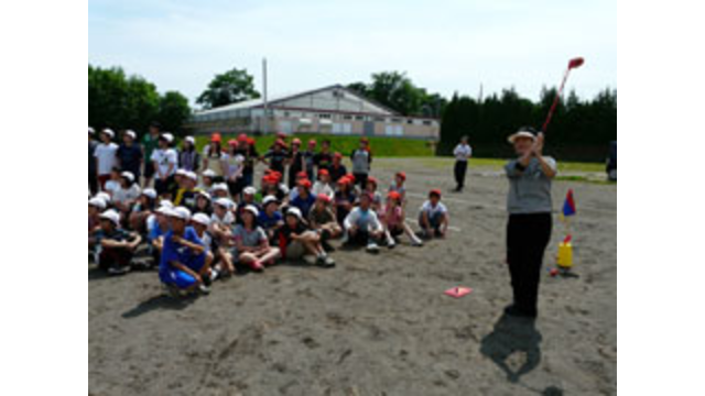 北広島市立北の台小学校でスナッグゴルフ実技講習会を実施(7月19日)