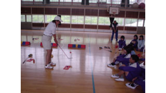 常陸大宮市立村田小学校（茨城県）にてスナッグゴルフ講習を実施（6月2日）