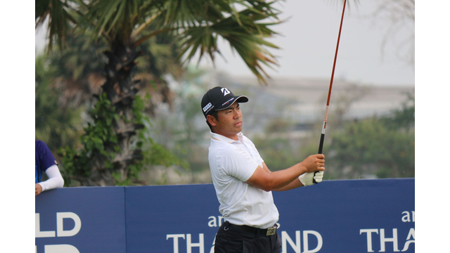 Higa stays within striking distance