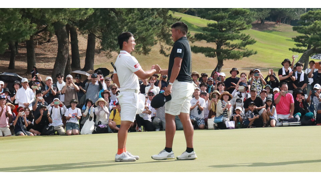 LIVゴルフで戦う香妻が小斉平とのプレーオフを制して通算3勝目