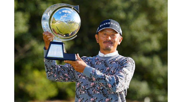 Evergreen Iwata stages fightback to win Casio World Open Golf Tournament