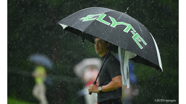 第1ラウンドが再開。石川遼らがリスタート。雨が上がりましたよ！