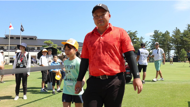 西山大広が、プロテストを控えた妹さんに届ける初Ｖ争い