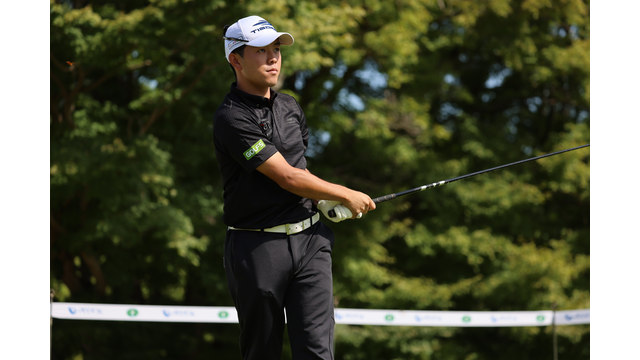 プロでのベストストローク「62」をマークした福住修が単独首位に浮上