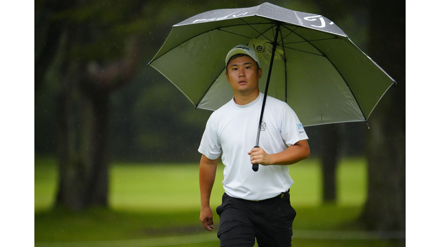Nagano excels in the rain as he sets early pace at Japan Open