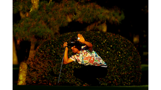 Tsukada on the brink, leads by two at Dunlop Phoenix Tournament