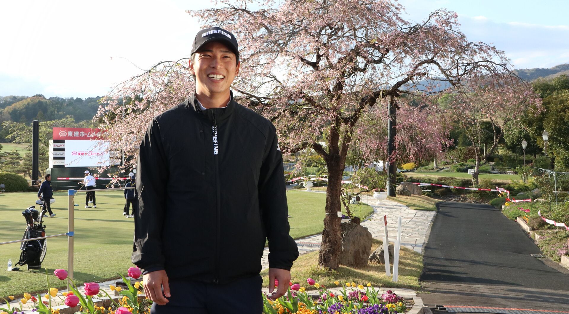 桂川有人がいったん帰国「帰ってもゴルフばっかり…」でも日本のウナギは別格です