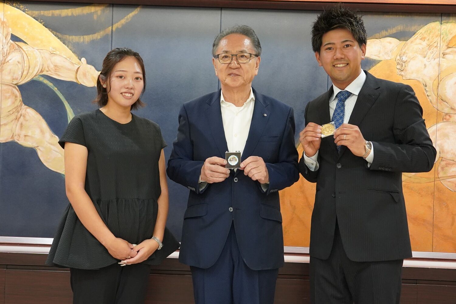 石坂友宏が地元へ恩返し!ツアー初V副賞のお米を児童養護施設と子ども食堂へ寄贈