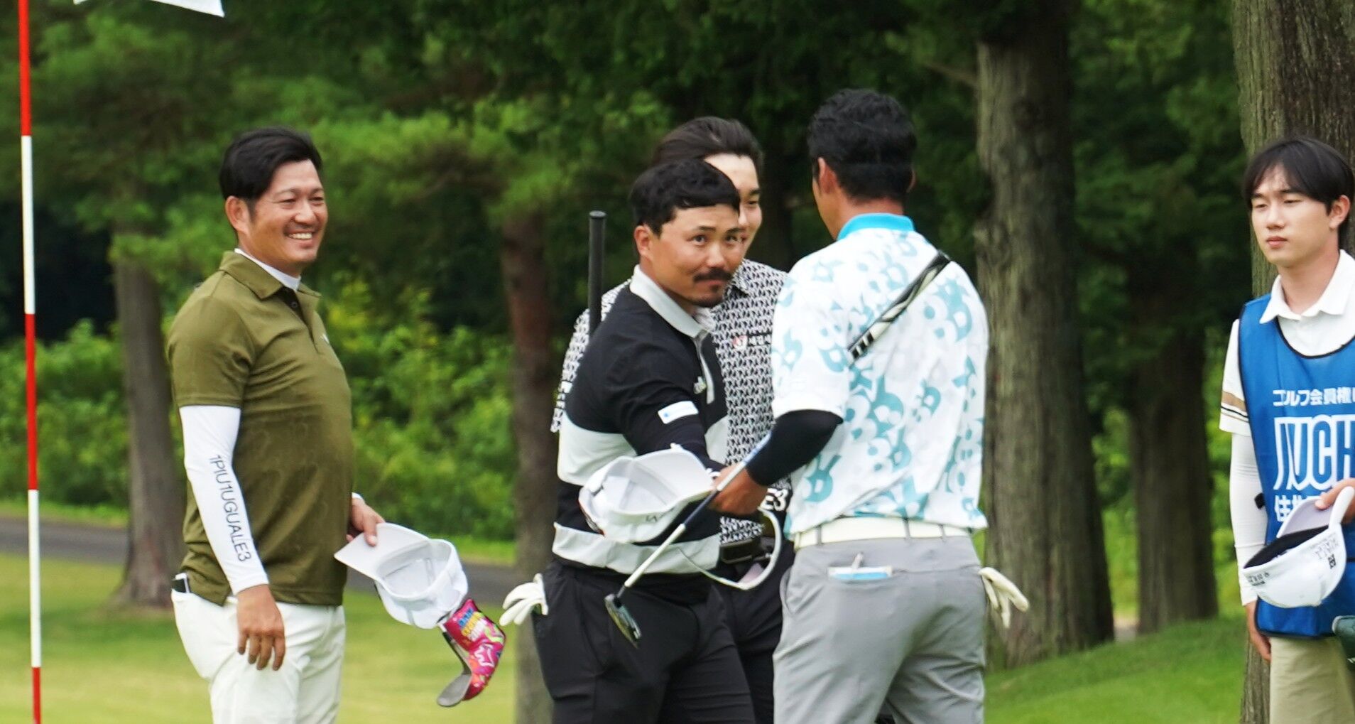 こちらは松山の大学同期。真岡市出身の梅山知宏が10アンダー首位発進