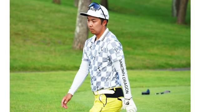 大量アンダーの3打リードでこの表情? 和田章太郎が単独トップ
