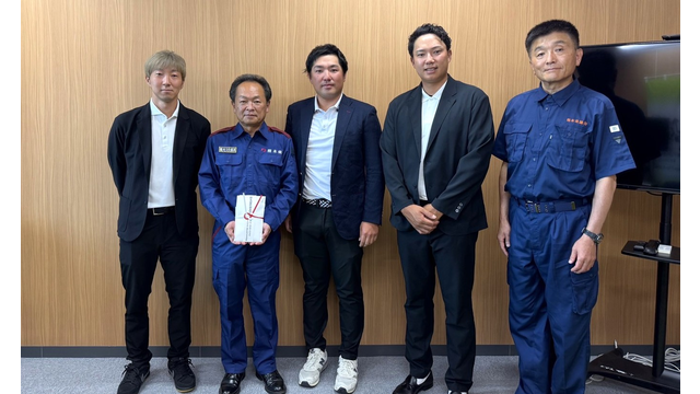 故郷のために。秋吉翔太が熊本に帰省「JOYX OPEN」で集まった義援金を寄贈