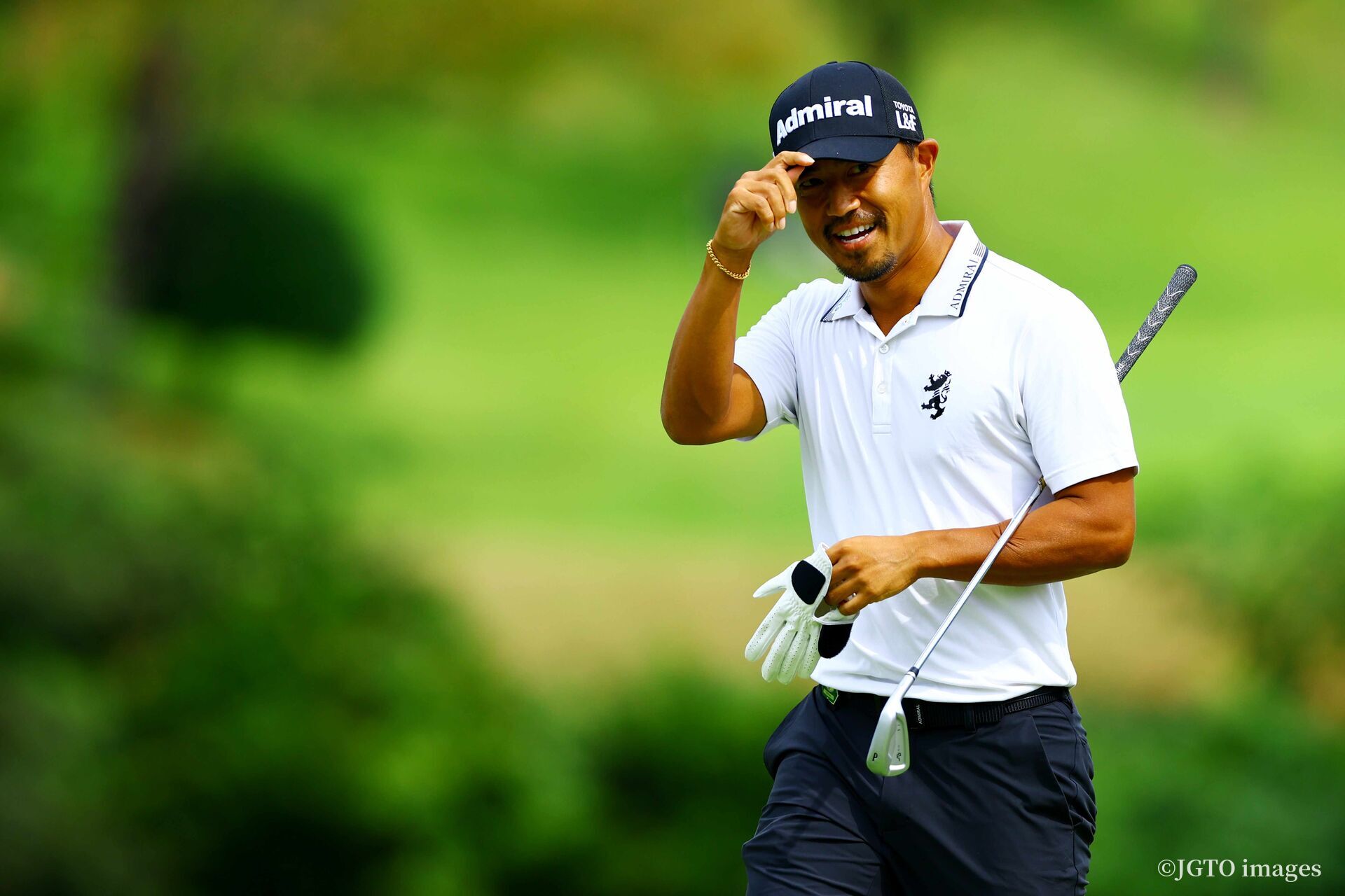 小平智が単独トップ、通算2オーバー58位タイまでの73人が決勝へ