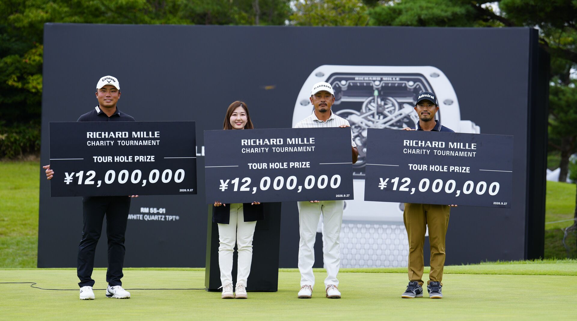 出利葉と小平が、最終組でV争いと同じくらいにバチバチしたツアーホール賞計3600万円