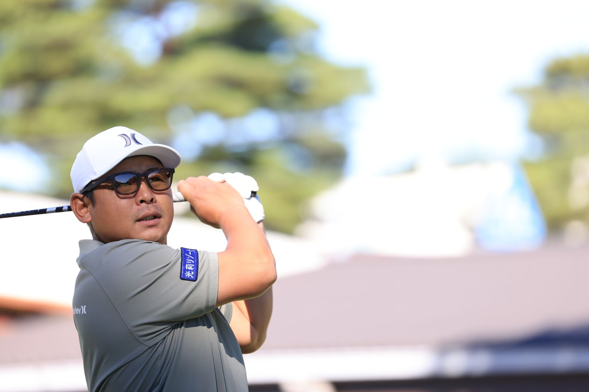 藤本佳則の教えを胸に。尾崎慶輔が首位と２打差の２位タイへ浮上