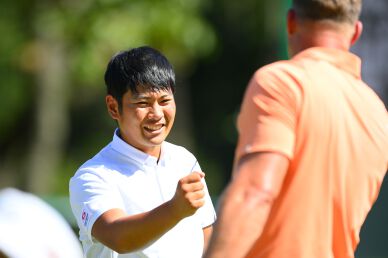 360yds big drive on 15 th,19 years old new face Ryo Hisatune shows off his power