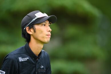 Daisuke Yasumoto 14th year player at solo 4th after 2R, might be the chance for first Tour Card