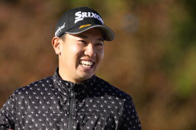 Yuta Uketake closes the day with an eagle and steals the solo leader position