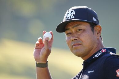 42 years old "eldest host professional" Hideto Tanihara ready to catch up 5 shot deficit and win
