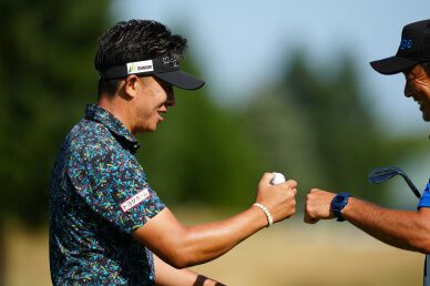 Many fellow players wish for Kunihiro Kamii to achieve his 1st victory after 17 years as Pro