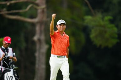 Tomoyasu Sugiyama marked tournament record tie 62 giving himself a big chance for 1st Tour V
